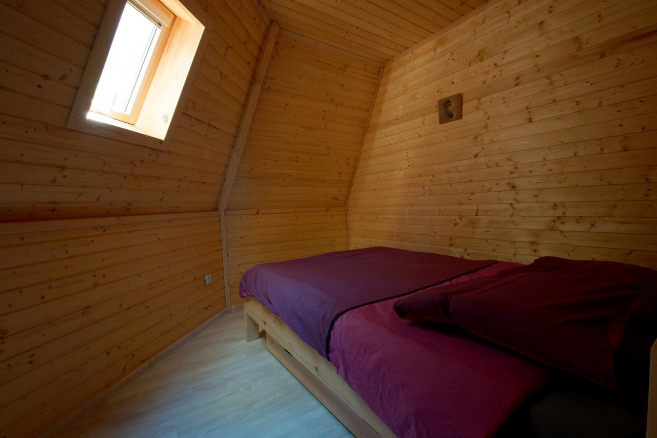 Le Petit Robinson Hotel Champvert Eksteriør billede